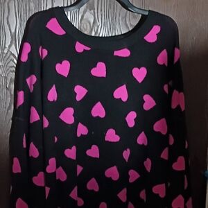 **NWOT Black Torrid Sweater with Pink Heart Pattern Size 5